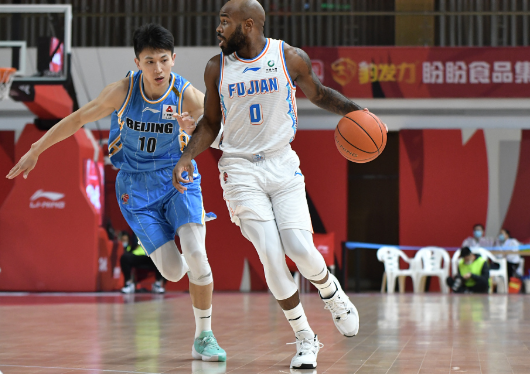 CBA-福建124-91大胜北京终结12连败 高登27+13 CBA-福建124-91大胜北京终结12连败 高登27+13