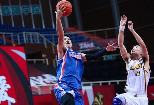 四川末节以112-110险胜广厦 孙铭徽空砍27+9+12 四川末节以112-110险胜广厦 孙铭徽空砍27+9+12