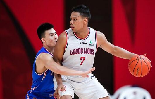 祝铭震20分赛季新高助广州96-85力克天津 摩尔19分 祝铭震20分赛季新高助广州96-85力克天津 摩尔19分