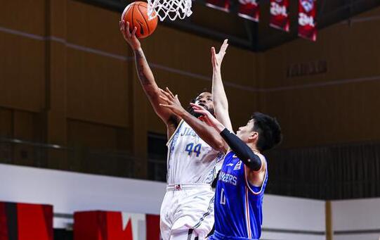 江苏110-106险胜天津 吴冠希15+5托多罗维奇35+11+6犯 江苏110-106险胜天津 吴冠希15+5托多罗维奇35+11+6犯