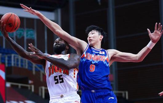 新疆97-90击败吉林 齐麟三分7中5周琦14+12 新疆97-90击败吉林 齐麟三分7中5周琦14+12