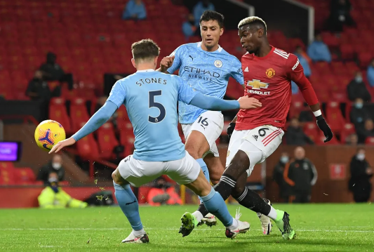 英超-曼联主场0-0曼城握手言和 热苏斯错失良机B费屡造险 英超-曼联主场0-0曼城握手言和 热苏斯错失良机B费屡造险