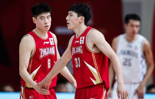 CBA-浙江105-85大胜江苏 兰兹博格32+6吴前仅4分朱旭航23+7 CBA-浙江105-85大胜江苏 兰兹博格32+6吴前仅4分朱旭航23+7