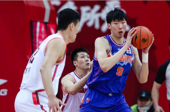 CBA-广东115-102战胜新疆取得5连胜 威姆斯26分莫泰空砍28+13 CBA-广东115-102战胜新疆取得5连胜 威姆斯26分莫泰空砍28+13