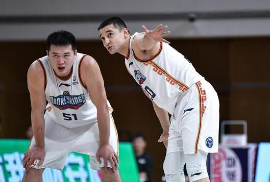 CBA-同曦102-110送天津6连败 摩尔特里26+14送绝杀罚球 CBA-同曦102-110送天津6连败 摩尔特里26+14送绝杀罚球