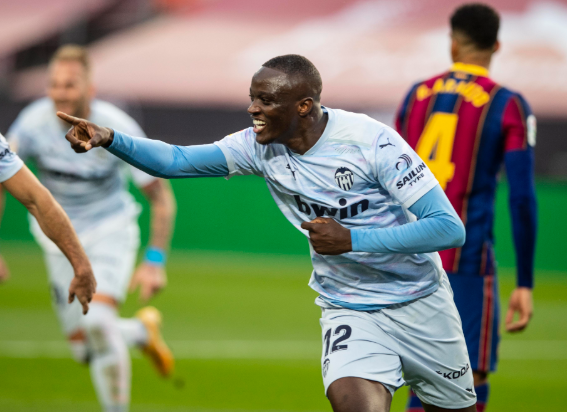 西甲-巴塞罗那主场2-2战平瓦伦西亚 梅西破门平贝利纪录 西甲-巴塞罗那主场2-2战平瓦伦西亚 梅西破门平贝利纪录