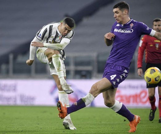 意甲-C罗进球被吹夸德拉多染红 尤文0-3佛罗伦萨 意甲-C罗进球被吹夸德拉多染红 尤文0-3佛罗伦萨