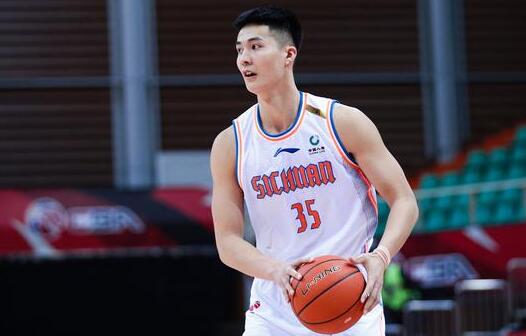 CBA-四川93-73胜同曦 朱松玮12+10+7摩尔特里27+17 CBA-四川93-73胜同曦 朱松玮12+10+7摩尔特里27+17