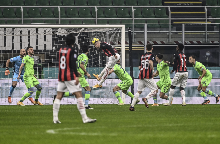 意甲-恰10两传一射特奥头球绝杀 米兰3-2拉齐奥14轮不败重回榜首 意甲-恰10两传一射特奥头球绝杀 米兰3-2拉齐奥14轮不败重回榜首