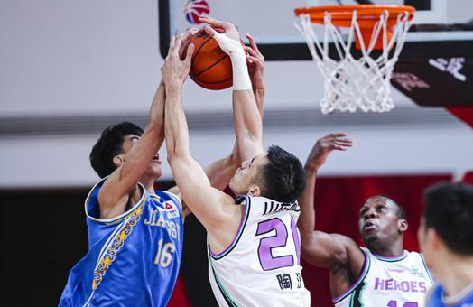 CBA-山东91-83胜江苏 高诗岩14+10+8威尔斯空砍24分 CBA-山东91-83胜江苏 高诗岩14+10+8威尔斯空砍24分