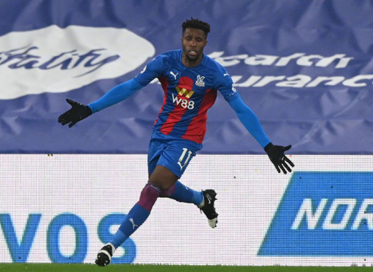 英超-莱斯特城1-1战平水晶宫 扎哈破门巴恩斯扳平 英超-莱斯特城1-1战平水晶宫 扎哈破门巴恩斯扳平