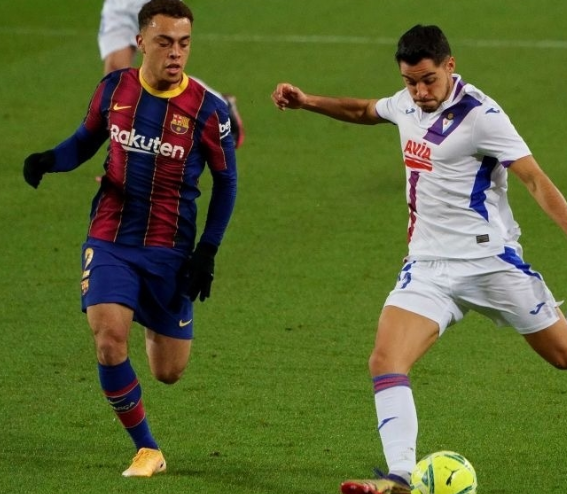 西甲-梅西养伤登贝莱替补救主 巴萨1-1埃瓦尔 西甲-梅西养伤登贝莱替补救主 巴萨1-1埃瓦尔