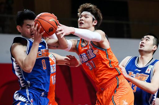 CBA-福建110-98终结上海6连胜 陈林坚21+8尼克尔森31+9 CBA-福建110-98终结上海6连胜 陈林坚21+8尼克尔森31+9