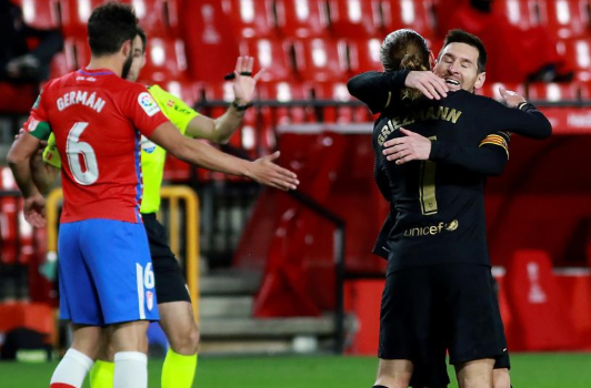 西甲-梅西梅开二度格子2射1传 巴萨4-0大胜格拉纳达 西甲-梅西梅开二度格子2射1传 巴萨4-0大胜格拉纳达