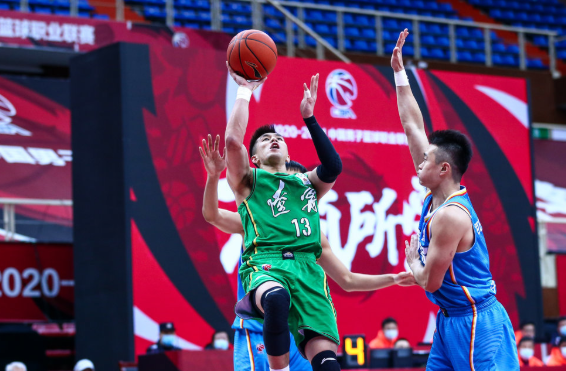 CBA-辽篮112-94送青岛6连败 郭少三节打卡轰26+7 CBA-辽篮112-94送青岛6连败 郭少三节打卡轰26+7