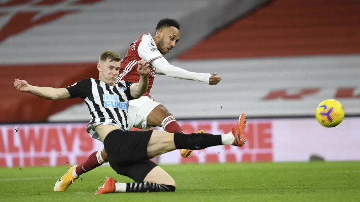 英超-奥巴梅扬双响萨卡破门 阿森纳3-0纽卡斯尔近5轮4胜1平 英超-奥巴梅扬双响萨卡破门 阿森纳3-0纽卡斯尔近5轮4胜1平