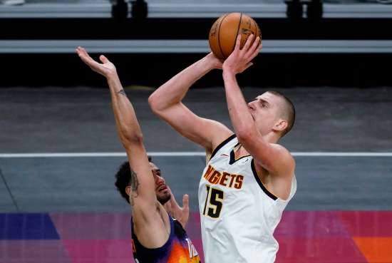 约基奇29+22+6保罗准三双 掘金双加时120-112再胜太阳 约基奇29+22+6保罗准三双 掘金双加时120-112再胜太阳