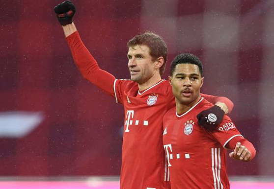 德甲-拜仁4-1复仇霍村 莱万传射建功格纳布里破荒 德甲-拜仁4-1复仇霍村 莱万传射建功格纳布里破荒