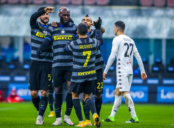 意甲-国际米兰4-0大胜贝内文托 卢卡库双响劳塔罗破门 意甲-国际米兰4-0大胜贝内文托 卢卡库双响劳塔罗破门