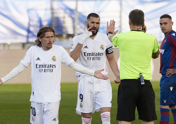 西甲-皇马1-2爆冷负于莱万特 阿森西奥破门米利唐染红 西甲-皇马1-2爆冷负于莱万特 阿森西奥破门米利唐染红