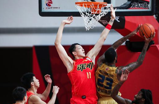 CBA-深圳106-93送同曦3连败 沈梓捷伤退西热空砍21+15+11 CBA-深圳106-93送同曦3连败 沈梓捷伤退西热空砍21+15+11