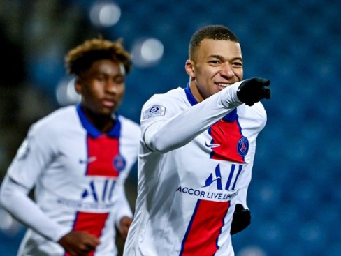 法甲-巴黎3-0战胜尼姆仍居第三 姆巴佩破门迪马利亚建功 法甲-巴黎3-0战胜尼姆仍居第三 姆巴佩破门迪马利亚建功