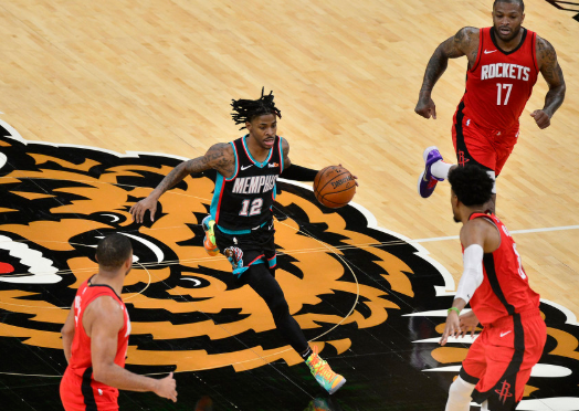 沃尔22+8伍德伤退 莫兰特仅15分 火箭客场115-103擒灰熊 沃尔22+8伍德伤退 莫兰特仅15分 火箭客场115-103擒灰熊