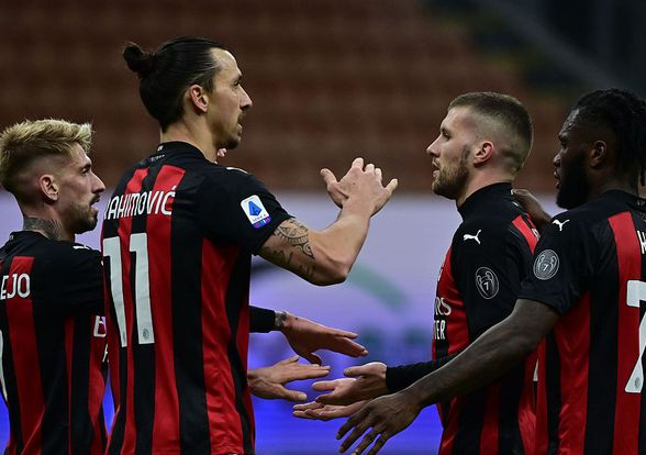 意甲-AC米兰4-0克罗托内领跑积分榜 伊布梅开二度雷比奇1分钟2球 意甲-AC米兰4-0克罗托内领跑积分榜 伊布梅开二度雷比奇1分钟2球