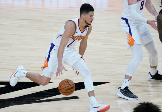 保罗缺阵布克砍36+8 太阳119-113力克骑士送对手四连败 保罗缺阵布克砍36+8 太阳119-113力克骑士送对手四连败