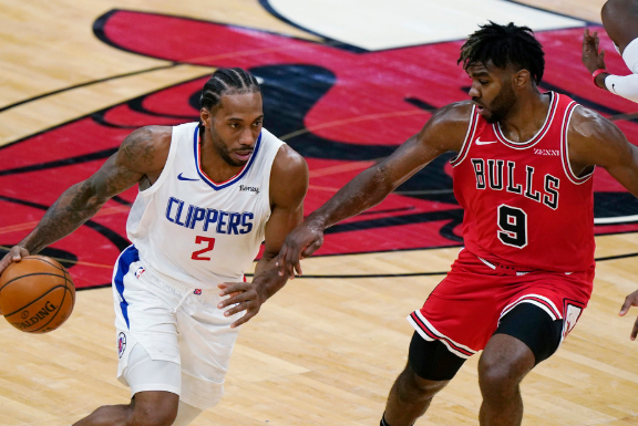 伦纳德33分拉文空砍26+9 快船125-106轻取公牛获连胜 伦纳德33分拉文空砍26+9 快船125-106轻取公牛获连胜