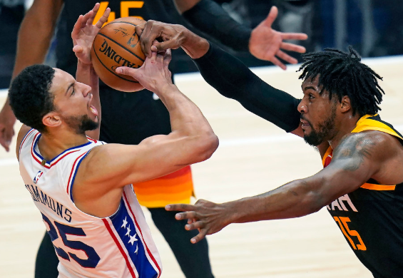 西蒙斯42+9+12克拉克森40分 爵士134-123擒76人夺8连胜 西蒙斯42+9+12克拉克森40分 爵士134-123擒76人夺8连胜