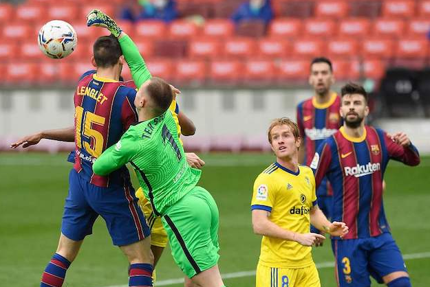 西甲-梅西"里程悲"点射 巴萨1-1遭升班马绝平 差马竞8分 西甲-梅西"里程悲"点射 巴萨1-1遭升班马绝平 差马竞8分