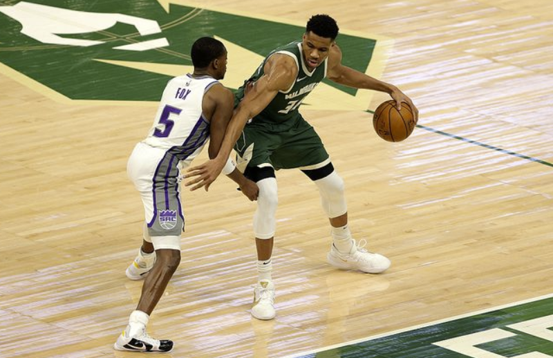 雄鹿128-115送国王七连败 字母哥38+18 米德尔顿32+8+6 雄鹿128-115送国王七连败 字母哥38+18 米德尔顿32+8+6