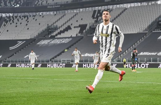 意甲-尤文3-0克罗托内 C罗头槌梅开二度!麦肯尼破门 意甲-尤文3-0克罗托内 C罗头槌梅开二度!麦肯尼破门