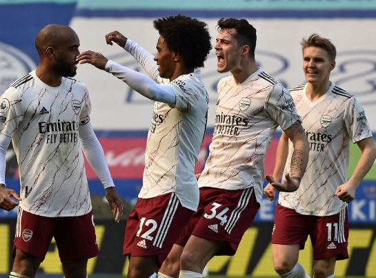 英超-阿森纳3-1莱斯特城 威廉助攻佩佩造点+破门 英超-阿森纳3-1莱斯特城 威廉助攻佩佩造点+破门