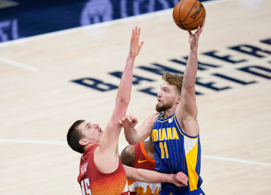 约老师20分小萨三双难掩低迷 掘金113-103擒步行者获4连胜 约老师20分小萨三双难掩低迷 掘金113-103擒步行者获4连胜