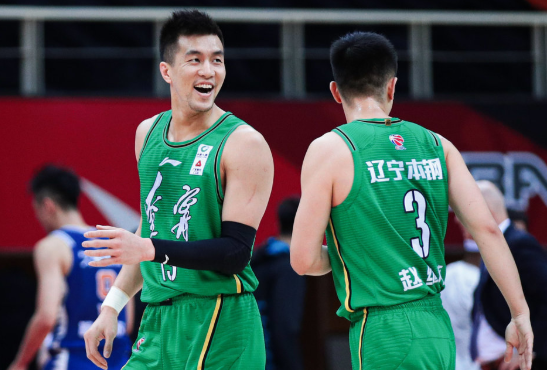 上海加时122-115复仇辽宁取5连胜 弗神21+9+16赵继伟28+12 上海加时122-115复仇辽宁取5连胜 弗神21+9+16赵继伟28+12