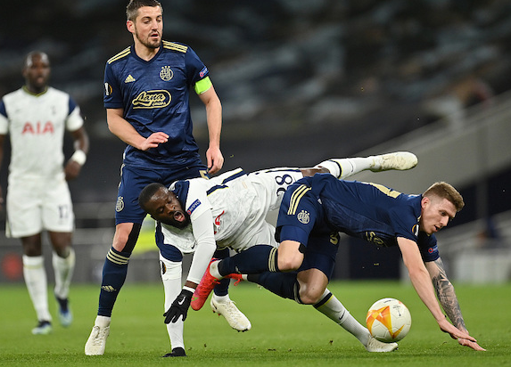 欧联-热刺2-0完胜萨格勒布迪纳摩 拉梅拉中柱凯恩梅开二度 欧联-热刺2-0完胜萨格勒布迪纳摩 拉梅拉中柱凯恩梅开二度