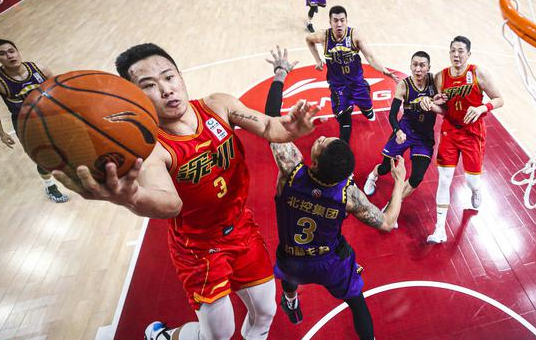 贺希宁23分 深圳119-94大胜北控 沈梓捷10+18杨20+8 贺希宁23分 深圳119-94大胜北控 沈梓捷10+18杨20+8