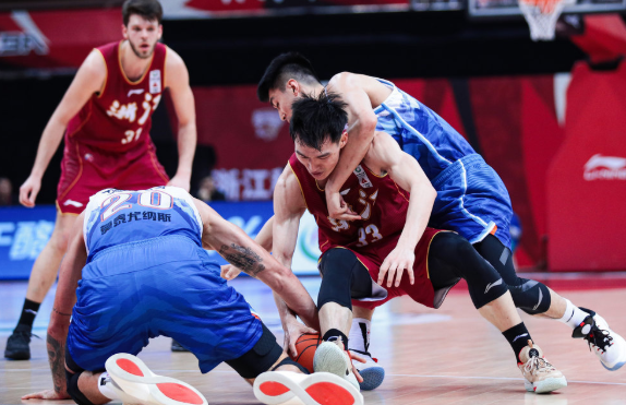 浙江123-108擒新疆取7连胜 吴前29+8莫泰空砍26+12+9 浙江123-108擒新疆取7连胜 吴前29+8莫泰空砍26+12+9