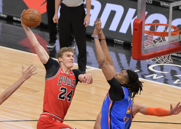 NBA-公牛123-102大胜雷霆 拉文三节40分 马尔卡宁22+5 NBA-公牛123-102大胜雷霆 拉文三节40分 马尔卡宁22+5