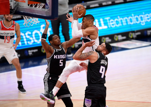 NBA-威少26+14+10比尔29分 奇才119-121遭国王绝杀 NBA-威少26+14+10比尔29分 奇才119-121遭国王绝杀