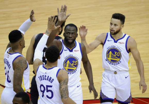 NBA-火箭94-108负勇士吞下18连败 库里18+8伤退追梦斩三双 NBA-火箭94-108负勇士吞下18连败 库里18+8伤退追梦斩三双