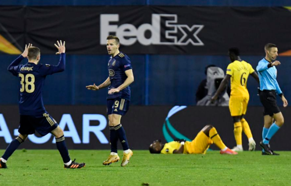 欧联杯-热刺0-3萨格勒布迪纳摩总分2-3遭淘汰 奥尔西奇戴帽 欧联杯-热刺0-3萨格勒布迪纳摩总分2-3遭淘汰 奥尔西奇戴帽