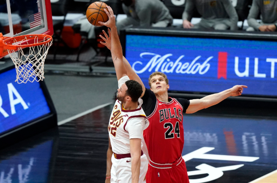 加兰德22+9拉文空砍22分 公牛94-103负骑士遭遇两连败 加兰德22+9拉文空砍22分 公牛94-103负骑士遭遇两连败