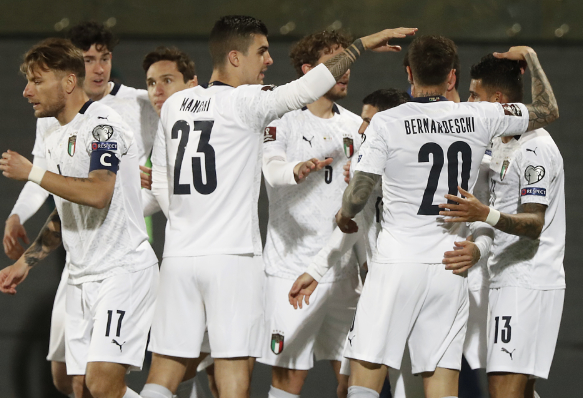 世预赛-意大利2-0立陶宛三连胜 森西破门因莫比莱点射 世预赛-意大利2-0立陶宛三连胜 森西破门因莫比莱点射