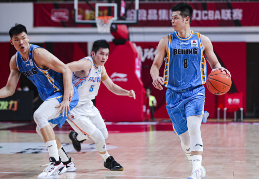 方硕19+8全队5人得分上双 大王仅6分 北京99-90力擒福建 方硕19+8全队5人得分上双 大王仅6分 北京99-90力擒福建