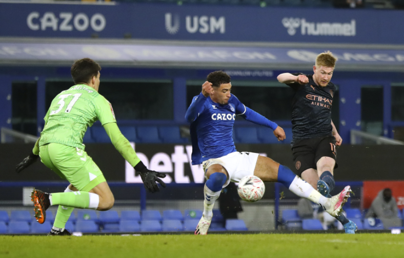 切尔西前瞻:主场抢分保前四 图赫尔再冲击新纪录 切尔西前瞻:主场抢分保前四 图赫尔再冲击新纪录