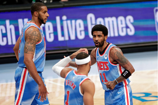 5日NBA前瞻:欧文独自带队冲5连胜 隆多快船首秀战旧主湖人 5日NBA前瞻:欧文独自带队冲5连胜 隆多快船首秀战旧主湖人