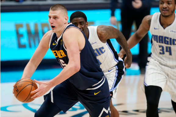 5日NBA纪录:约老师一数据历史登顶 塔图姆5000分里程碑 5日NBA纪录:约老师一数据历史登顶 塔图姆5000分里程碑